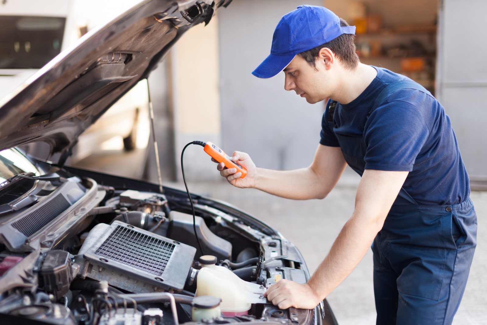 Auto Electrician 